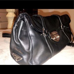 PRADA Bag 💯authentic